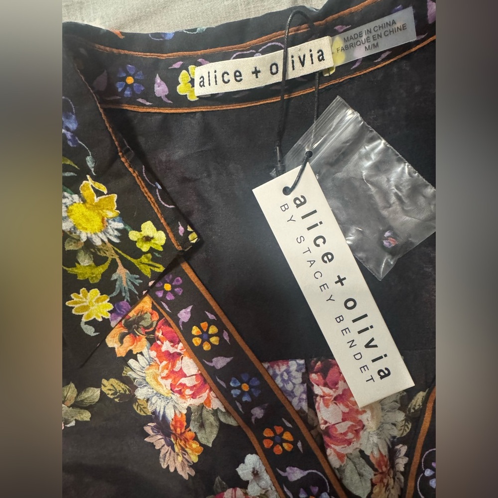 NWT ✨Alice and Olivia Floral-print Blouse - Picture 4 of 9